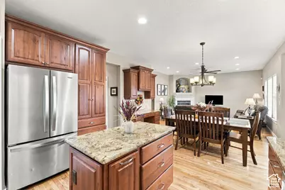 6829 S Bateman Field Dr W, West Jordan, UT 84084 - Photo 15