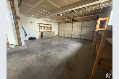 5076 W 7000 S, West Jordan, UT 84081 - Photo 11