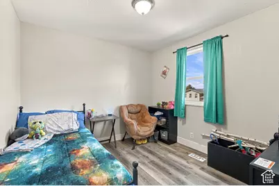 9979 S Albury Rd, Sandy, UT 84092 - Photo 11