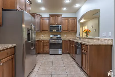10951 S Sunup Way, South Jordan, UT 84009 - Photo 7