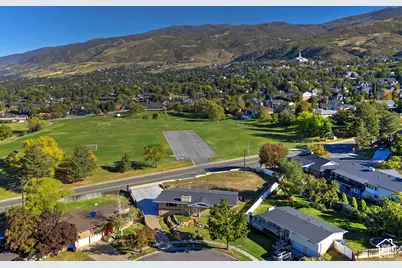 1059 E Arlington Way S, Bountiful, UT 84010 - Photo 3