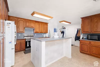 27215 N Highway 6, Helper, UT 84526 - Photo 11