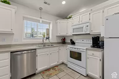 1501 N 2225 W, Clinton, UT 84015 - Photo 9