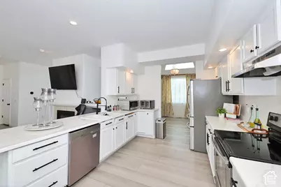 8713 S McGinnis Ln W, West Jordan, UT 84081 - Photo 11