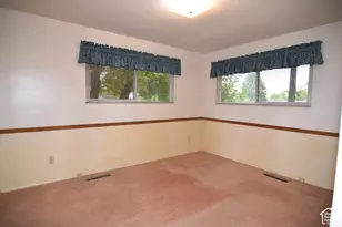 45 W 200 N, Santaquin, UT 84655 - Photo 17