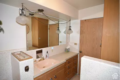 45 W 200 N, Santaquin, UT 84655 - Photo 15