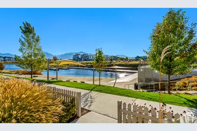 11237 S Kestrel Rise Rd, South Jordan, UT 84009 - Photo 27