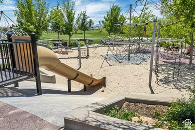 11237 S Kestrel Rise Rd, South Jordan, UT 84009 - Photo 39