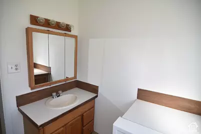 85 E 100 N, Santaquin, UT 84655 - Photo 17