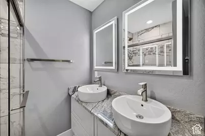 3173 E Barnhill Bay, Cottonwood Heights, UT 84121 - Photo 17