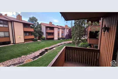 6858 S Countrywoods Cir #4F, Cottonwood Heights, UT 84047 - Photo 3