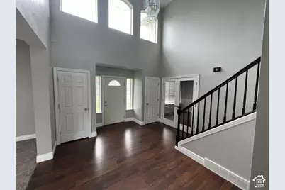 5392 W Thresher Ct, West Jordan, UT 84081 - Photo 9