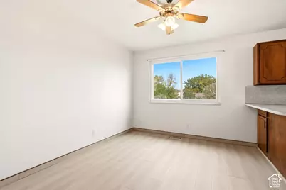 5250 W Begonia Cir, West Jordan, UT 84081 - Photo 7