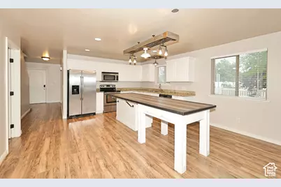 1013 W 250 N, Clearfield, UT 84015 - Photo 13