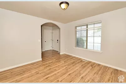 1013 W 250 N, Clearfield, UT 84015 - Photo 7