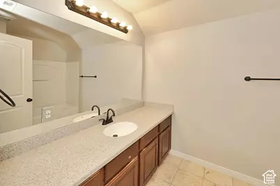 1013 W 250 N, Clearfield, UT 84015 - Photo 19