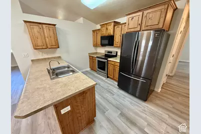 169 W 2050 N, Harrisville, UT 84414 - Photo 11