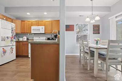 6824 W Tupelo Ln, West Jordan, UT 84081 - Photo 7