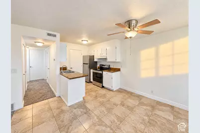 1190 E Waterside Cv S #10, Cottonwood Heights, UT 84047 - Photo 3