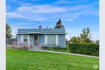 310 S Center St, Santaquin, UT 84655 - Photo 1