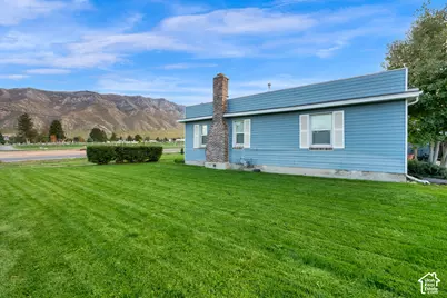 310 S Center St, Santaquin, UT 84655 - Photo 25