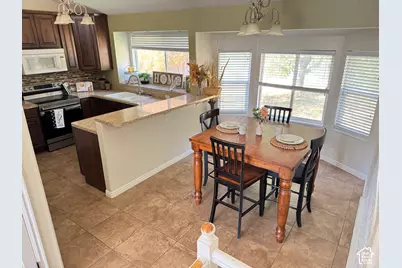 278 W 2000 S, Clearfield, UT 84015 - Photo 9