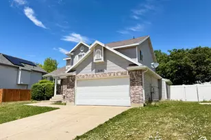 278 W 2000 S, Clearfield, UT 84015 - Photo 3