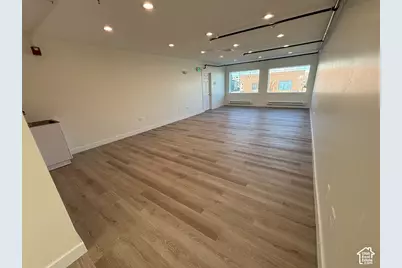 140 E 4800 S, Murray, UT 84107 - Photo 13