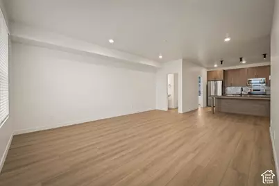 4046 S Sandridge Dr W #3, Roy, UT 84067 - Photo 3