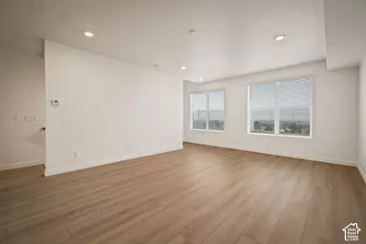 4046 S Sandridge Dr W #3, Roy, UT 84067 - Photo 5