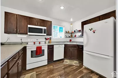 2443 S 1400 Blvd W, Woods Cross, UT 84087 - Photo 7