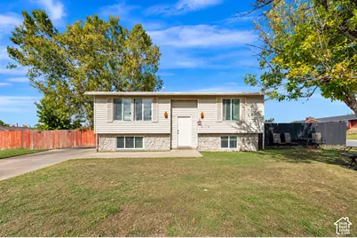 574 W 1950 N, Clinton, UT 84015 - Photo 1
