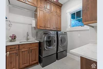 4465 S 2700 E, Holladay, UT 84124 - Photo 19