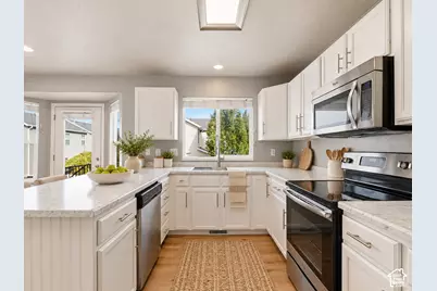 1002 W York Dr N, North Salt Lake, UT 84054 - Photo 7