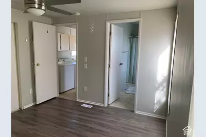 121 W 8835 S #12, Sandy, UT 84070 - Photo 9