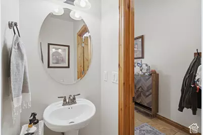 858 S Pheasant Run W, Orem, UT 84058 - Photo 9