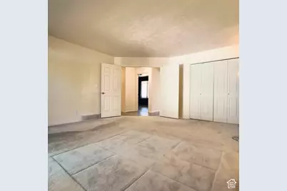 1913 E Terrace Dr, Sandy, UT 84093 - Photo 13