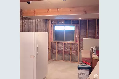 1913 E Terrace Dr, Sandy, UT 84093 - Photo 23