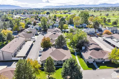 91 S Santa Rita Pl, West Jordan, UT 84088 - Photo 33