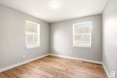 1579 W Indiana Ave S, Salt Lake City, UT 84104 - Photo 17