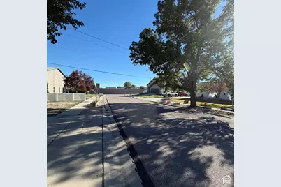 8700 S 3680 W, West Jordan, UT 84088 - Photo 15