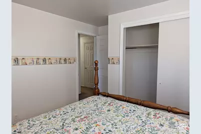 256 E Tennyson Ave, Sandy, UT 84070 - Photo 13