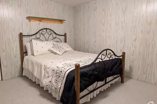 256 E Tennyson Ave, Sandy, UT 84070 - Photo 23