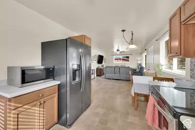 4821 S 2500 W, Roy, UT 84067 - Photo 13
