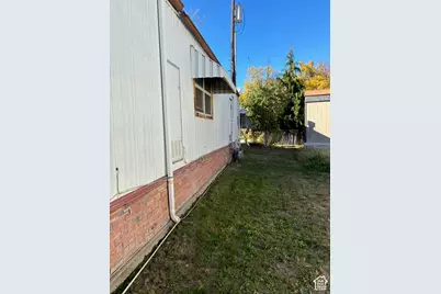 239 E Detroiter Ave #303, Murray, UT 84107 - Photo 3
