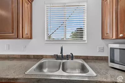 121 W Magic Dr, Murray, UT 84107 - Photo 11