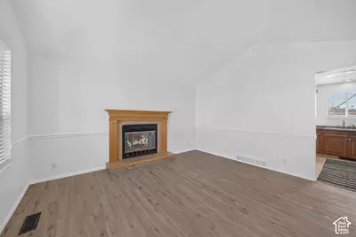 121 W Magic Dr, Murray, UT 84107 - Photo 5