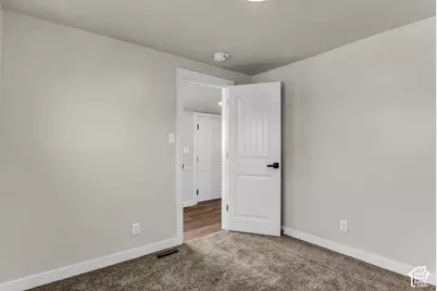 592 W Seventh Ave, Midvale, UT 84047 - Photo 17