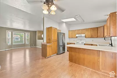 1177 N 200 W, Layton, UT 84041 - Photo 7