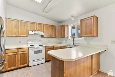 1177 N 200 W, Layton, UT 84041 - Photo 9